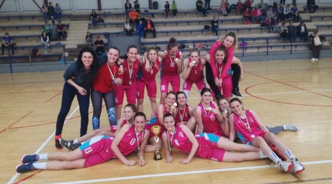Juniorke Žkk Sloboda su za vikend učestvovale na završnici finalnog turnira Ženske Omladinske Lige BiH i osvojile srebrnu medalju